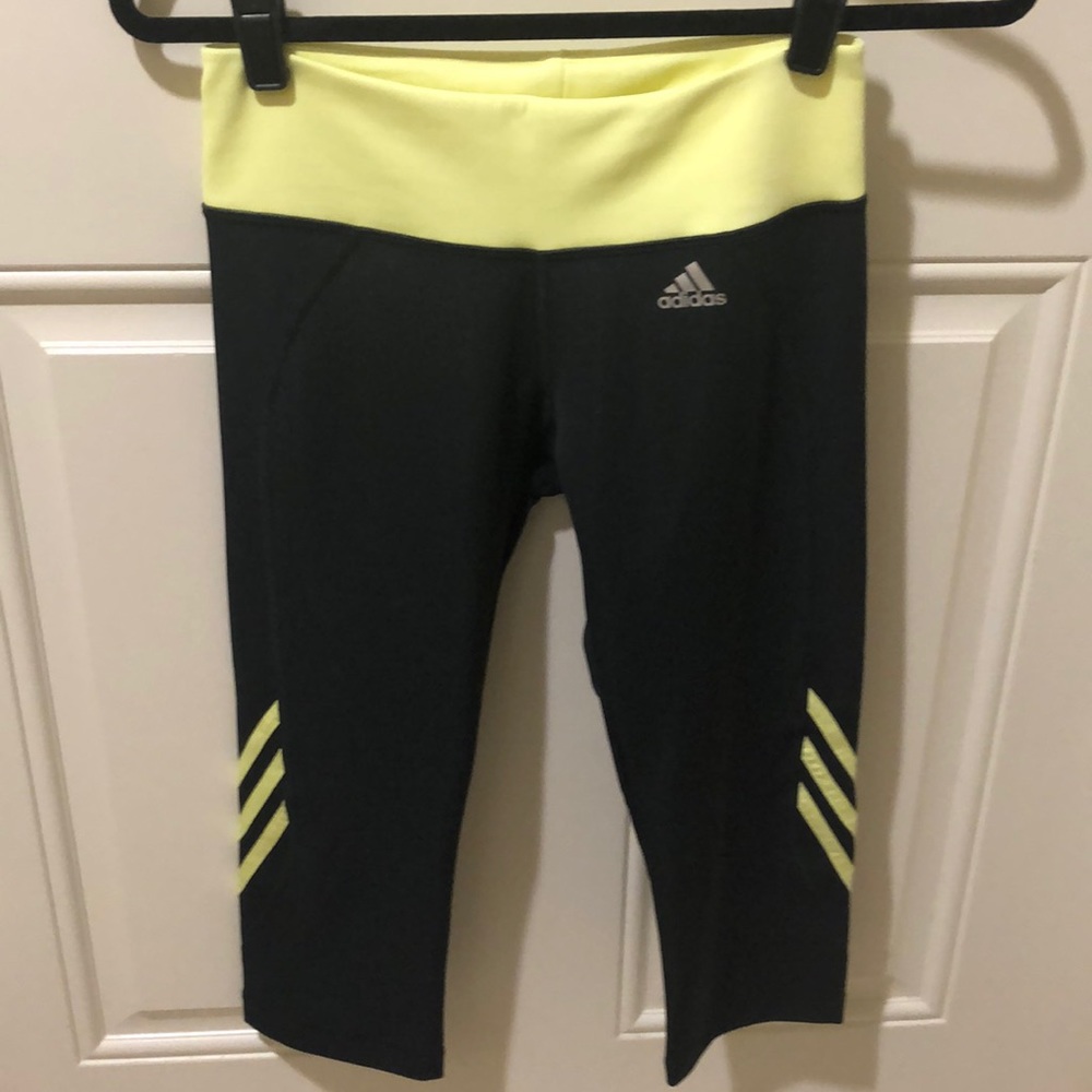 NWT Adidas Gray/Yellow W3S WO TIGHT Short Leggings